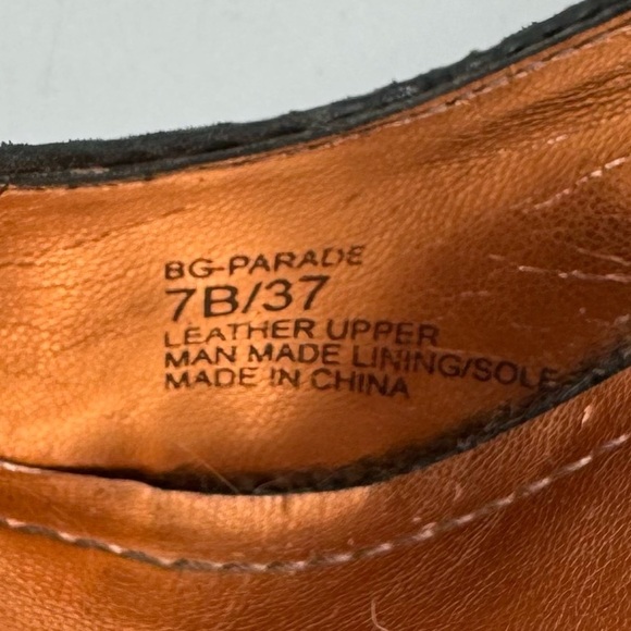 BCBGeneration faux snakeskin 4.75” heels! Size 7B - Picture 8 of 8